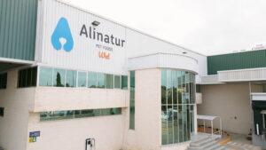 Alinatur, operativo entro fine 2025 un nuovo stabilimento di cibo umido per pet